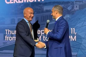 L’avvocato Alfredo Romeo riceve il premio “Sviluppatori della bellezza urbana” in occasione dell’evento RE KEY: Italy 2025