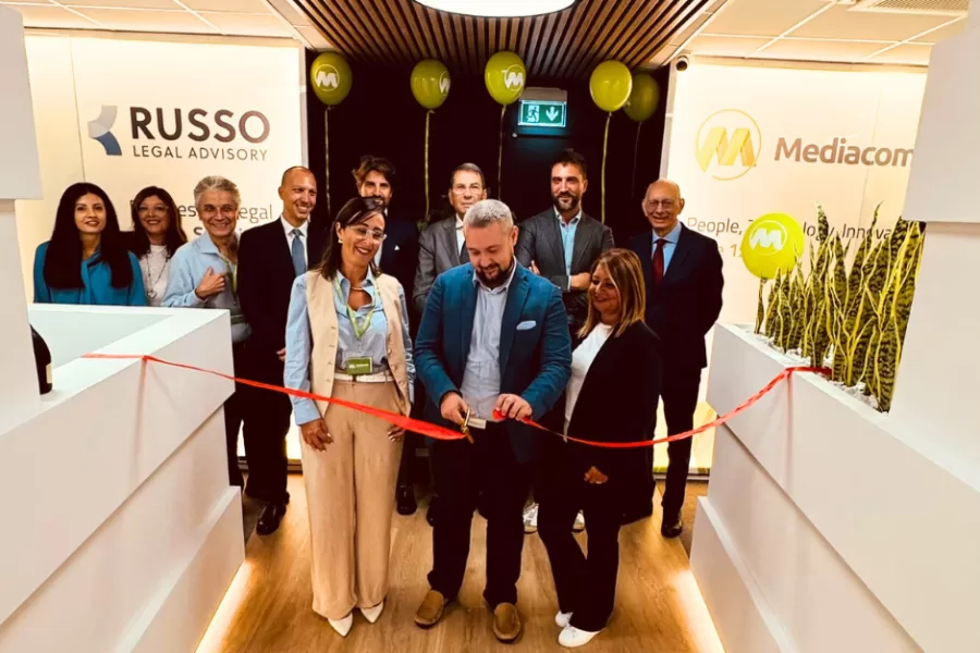 Mediacom inaugura la sede ristrutturata al Centro Direzionale di Napoli: un passo strategico per lo sviluppo e l’occupazione in Campania