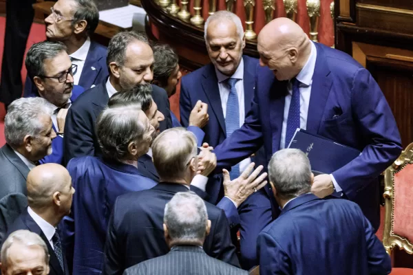 Il ministro della Difesa Guido Crosetto nell’aula del Senato al termine dell’informativa sugli attacchi alla Global Sumud Flotilla e sull’evoluzione della situazione sul fronte orientale europeo, Roma, Giovedì 25 Settembre 2025 (Foto Roberto Monaldo / LaPresse) 

Defense minister Guido Crosetto the Senate at the end of address regarding the attacks on the Global Sumud Flotilla and the evolution of the situation on the Eastern European front, Rome, Thursday, September 25, 2025 (Photo by Roberto Monaldo / LaPresse)