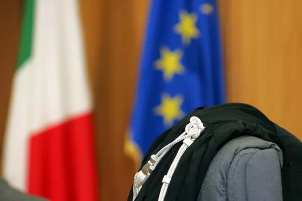 Magistrati o collettivo dei centri sociali? Il querelante ebreo e il giudice di MD