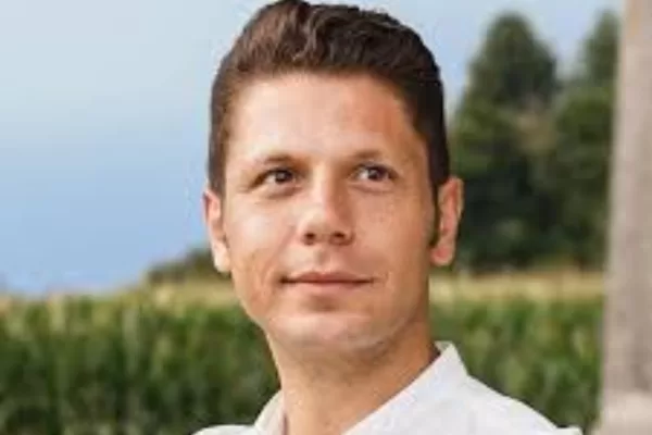 Trieste, il delirio del consigliere Ugo Rossi: “Eserciti uniti contro il cancro di Sion”