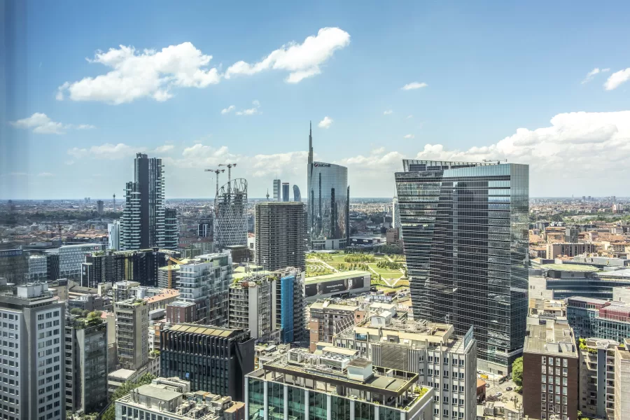 MILANO SKYLINE TORRE UNICREDIT PALAZZO SCHEGGIA TRE TORRI, GRATTACIELI