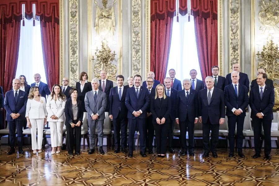 Foto Roberto Monaldo / LaPresse
22-10-2022 Roma (Italia) 
Politica
Quirinale – Giuramento del governo Meloni
Nella foto Sergio Mattarella, Giorgia Meloni e i membri del nuovo governo

22-10-2022 Rome (Italy)
Politics
Quirinale palace – Oath of the Meloni government
In the pic Sergio Mattarella, Giorgia Meloni and the new govenment