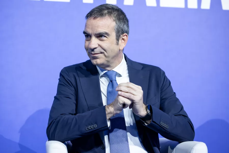 Avanti così Elly, la strategia per perdere funziona: Tridico affonda in Calabria, 5 Stelle al 6,4%