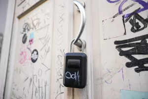 Affitti brevi e aumento della cedolare secca: così i locatori chiuderanno le case vacanze. La sinistra si lamenta, ma gridava all’emergenza abitativa