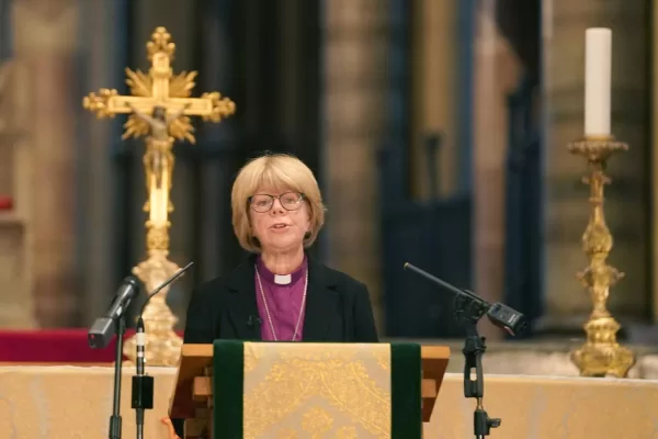 Sarah Mullally, the new Archbishop of Canterbury, spiritual leader of the world’s 85 million Anglicans, speaks inside Canterbury Cathedral in Canterbury, England, Friday, Oct. 3, 2025. (AP Photo/Alberto Pezzali)

Associated Press/LaPresse