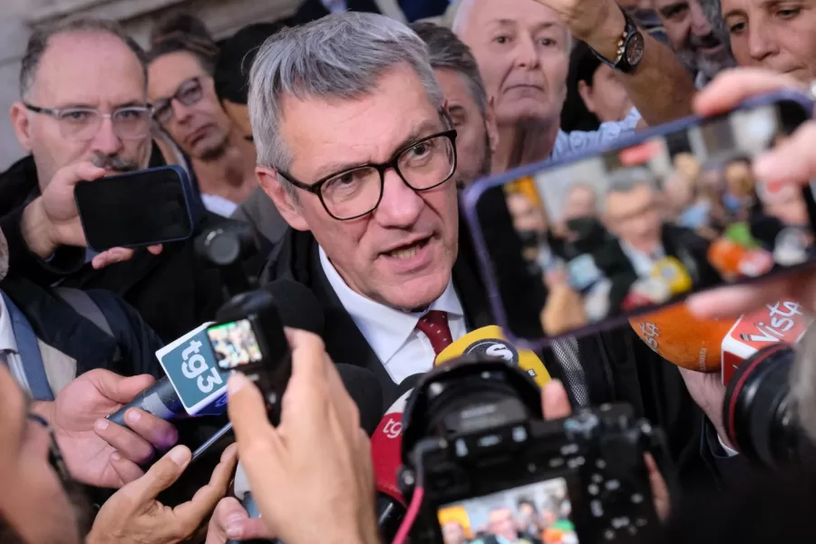Maurizio Landini CGIL in occasione del tavolo governo sindacati sulla manovra finanziaria tenuto a Palazzo Chigi a Roma Venerdì 10 Ottobre 2025. (foto Mauro Scrobogna / LaPresse) 

Maurizio Landini CGIL on the occasion of the government-union meeting on the budget plan, held at Palazzo Chigi in Rome on Friday October 10 2025. (Photo by Mauro Scrobogna / LaPresse)