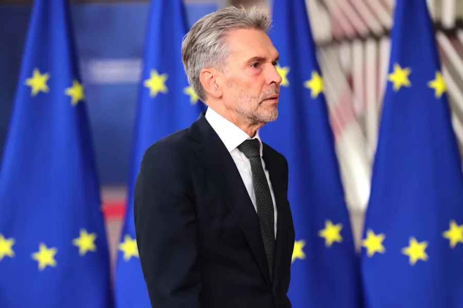 Netherland’s Prime Minister Dick Schoof arrives for an EU Summit at the European Council building in Brussels, Thursday, Oct. 23, 2025. (AP Photo/Francois Walschaerts)
Associated Press/LaPresse
