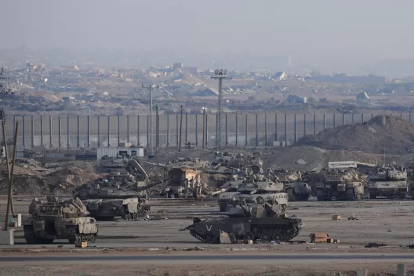 Israeli tanks are parked in a staging area near the border with Gaza, in southern Israel, Wednesday, Oct. 29, 2025. (AP Photo/Ohad Zwigenberg) 



Associated Press / LaPresse
Only italy and spain