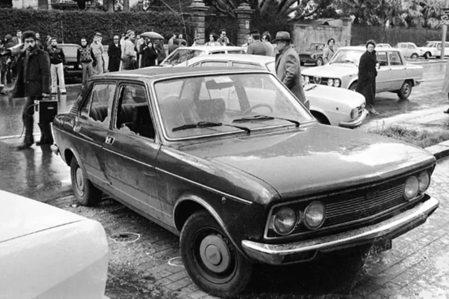 Omicidio Piersanti Mattarella, perché a Filippo Piritore non chiesero subito conto del guanto? La preoccupazione per le indagini in corso