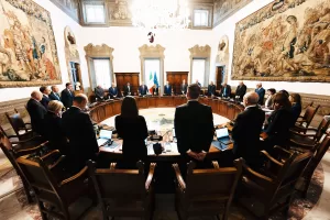 La finanziaria prende forma: 4.5 miliardi da banche e assicurazioni. Venerdì il nuovo CdM per definire i dettagli