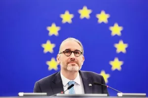 Martin Hojsik: “La Slovacchia è europeista, progressismo liberale contro Robert Fico” Martin Hojsik: “La Slovacchia è europeista, progressismo liberale contro Robert Fico”