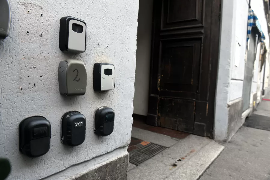 KEYBOX

OVER TOURISM

AFFITTI A BREVE TERMINE