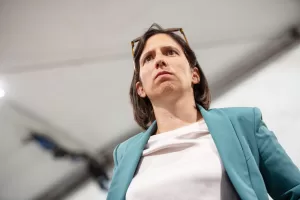 Manovra, il gioco delle parti di Meloni e Schlein: ma serve un nuovo patto sociale fondato su responsabilità e sviluppo