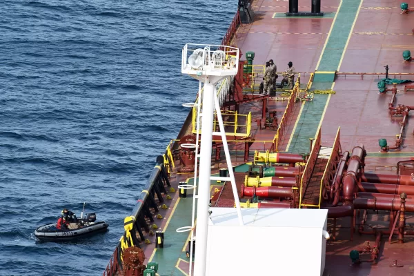 Soldiers stand on the deck on the tanker Boracay that allegedly belongs to Russia’s so-called shadow fleet, Thursday, Oct. 2, 2025, off Saint-Nazaire, France’s Atlantic coast. (AP Photo/Mathieu Pattier) 


Associated Press / LaPresse
Only italy and spain