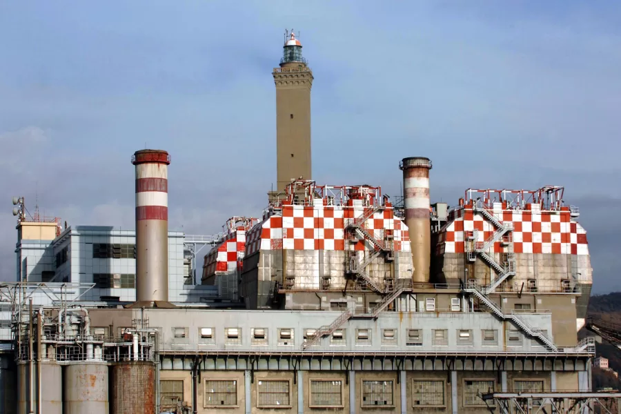 CENTRALE A CARBONE ENEL
 PORTO DI GENOVA