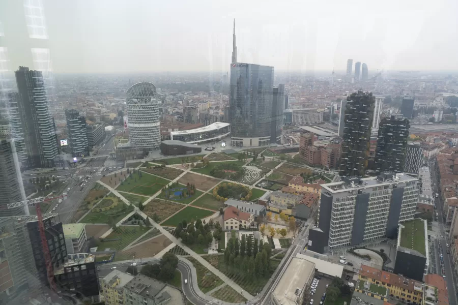 VISTA AEREA TORRE UNICREDIT- BOSCO VERTICALE, B.A.M BIBLIOTECA DEGLI ALBERI MILANO SKYLINE