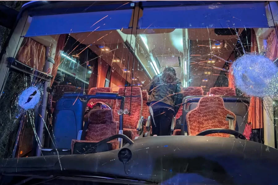 Autista del pullman dei tifosi del Pistoia muore colpito da un mattone. Tragedia dopo la partita di Basket