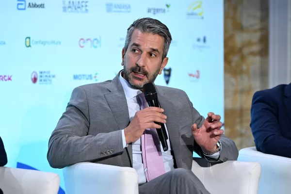 Sanità, Fabrizio Celia: “L’innovazione farmaceutica crea valore sociale ma l’Italia deve accelerare”