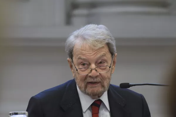 GIUSEPPE DI FEDERICO PROFESSORE EMERITO DI ORDINAMENTO GIUDIZIARIO UNIVERSITA’ DI BOLOGNA