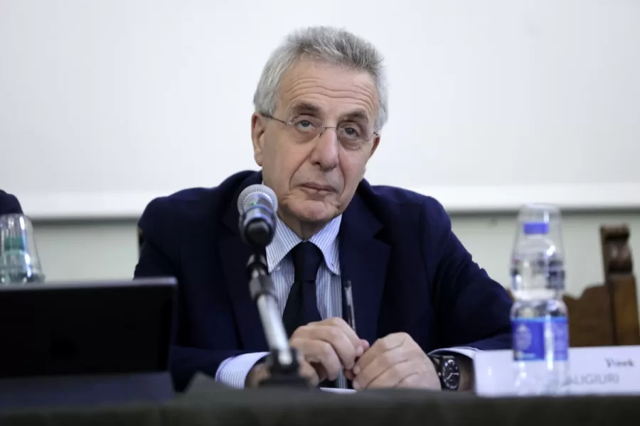 Intelligence, un secolo di segreti e democrazia: dal SIM al cyberspazio