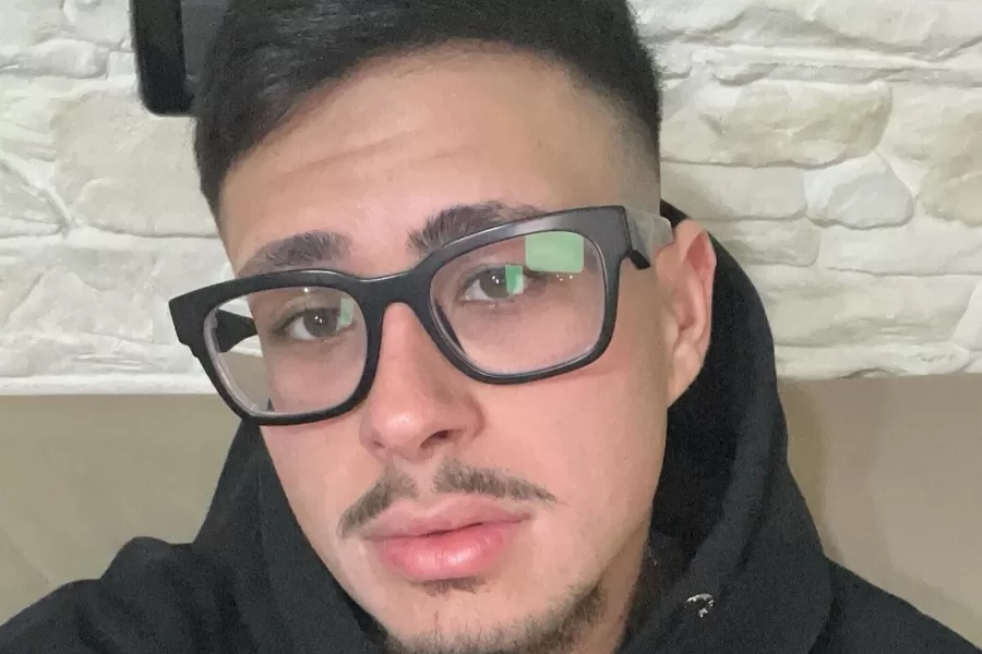 Palermo, Paolo Taormina interviene per sedare rissa e muore nel pub dei genitori: aveva 21 anni. “Come vivo senza mio figlio”