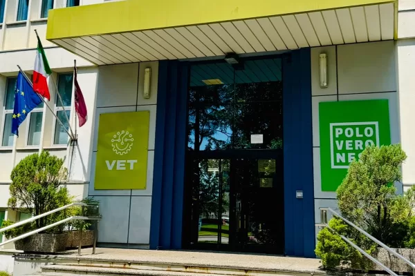 “Prisma-Steam Truck”: un laboratorio su ruote per superare gli stereotipi di genere