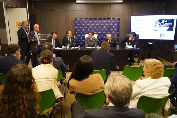 Manager, occupazione in Campania sotto la media nazionale. Turiello: “Interventi rapidi, stipendi troppo bassi, soprattutto per le donne”