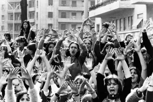 Il Partitone summa di ideologie e quel femminismo che cambiò tutto (tra virgolette)