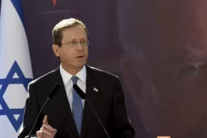 Il Corriere strumentalizza Herzog per insinuare che Netanyahu oltraggi Rabin e la sua memoria