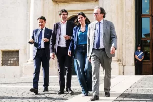 Angelo Bonelli AVS, Elly Schlein PD , Giuseppe Conte M5S , Nicola Fratoianni AVS  annunciano la manifestazione nazionale pro Gaza per il 7 giugno prossimo. Camera dei Deputati a Roma, Mercoledì 28 Maggio 2025 (foto Mauro Scrobogna / LaPresse)  

Angelo Bonelli AVS, Elly Schlein PD, Giuseppe Conte M5S, Nicola Fratoianni AVS announce the national pro-Gaza demonstration for June 7th. Chamber of Deputies in Rome, Wednesday May 28 2025. (Photo by Mauro Scrobogna / LaPresse)