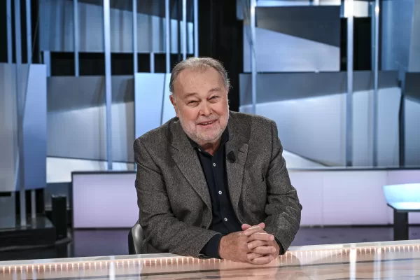 CLAUDIO PETRUCCIOLI POLITICO