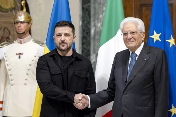 Roma – Il Presidente Sergio Mattarella con il Presidente dUcraina, S.E. il Signor Volodymyr Zelenskyy, oggi 9 luglio 2025
(Foto di Paolo Giandotti – Ufficio per la Stampa e la Comunicazione della Presidenza della Repubblica)

Foto Ufficio stampa Quirinale/LaPresse 
9 luglio 2025 Roma (Italia) 
DISTRIBUTION FREE OF CHARGE – NOT FOR SALE