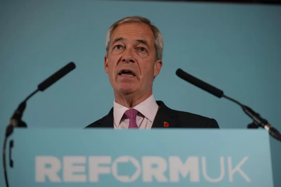 Britain’s Reform UK leader Nigel Farage speaks during a news conference in London, England, Monday, Oct. 27, 2025. (AP Photo/Kin Cheung) 



Associated Press / LaPresse
Only italy and spain