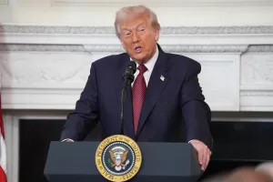 President Donald Trump speaks during a breakfast with Senate and House Republicans in the State Dining Room of the White House, Wednesday, Nov. 5, 2025, in Washington. (AP Photo/Evan Vucci)





Associate Press/ LaPresse
Only Italy and Spain