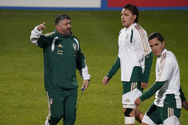 I convocati di Gattuso per i playoff dei Mondiali 2026: tra i 28 calciatori le sorprese Chiesa e Pisilli