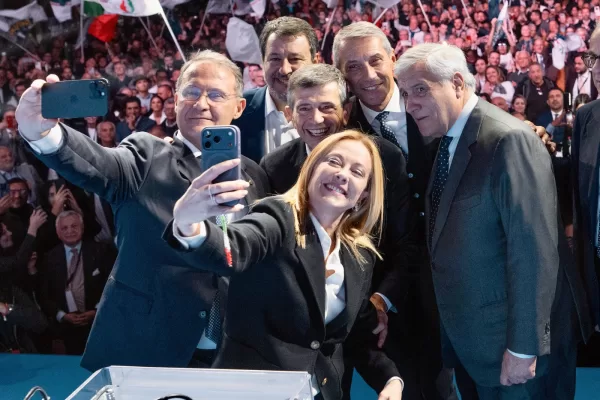 Giorgia Meloni al Palapartenope a sostegno di Edmondo Cirielli per le Regionali Campania , Politica Napoli Italia 14 Novembre 2025 Foto Palazzo Chigi/Filippo Attili /LaPresse

DISTRIBUTION FREE OF CHARGE – NOT FOR SALE – Obbligatorio citare la fonte LaPresse/Palazzo Chigi/Filippo Attili