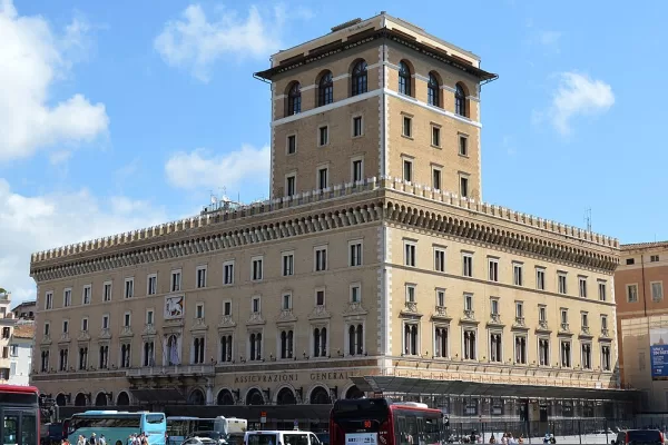 Tetto agli stipendi dei dipendenti pubblici: opposizioni all’assalto. Garante della Privacy, il M5S vuole mandare a casa Stanzione Tetto agli stipendi dei dipendenti pubblici: opposizioni all’assalto. Garante della Privacy, il M5S vuole mandare a casa Stanzione