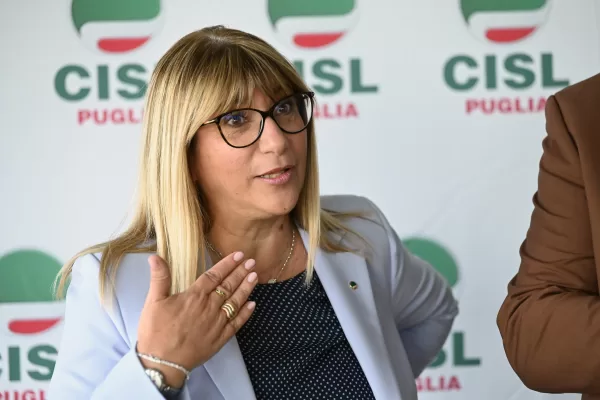 DANIELA FUMAROLA SEGRETARIO GENERALE CISL NAZIONALE DANIELA FUMAROLA SEGRETARIO GENERALE CISL NAZIONALE