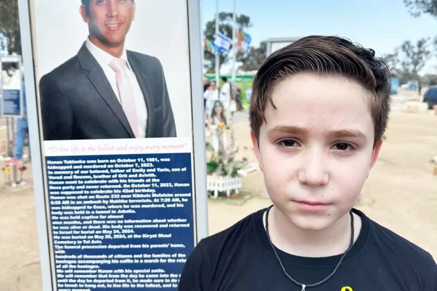 Israele, i racconti di Ben Carasso e i sentimenti sulla guerra: “Mio nonno deportato ad Auschwitz, oggi non mi sento al sicuro”