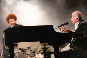 Ornella Vanoni e l’amore ‘Senza Fine’ con Gino Paoli: “Sposai Ardenzi ma ero ancora innamorata di lui” Ornella Vanoni e l’amore ‘Senza Fine’ con Gino Paoli: “Sposai Ardenzi ma ero ancora innamorata di lui”