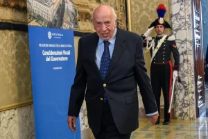 LAMBERTO DINI ECONOMISTA LAMBERTO DINI ECONOMISTA