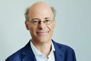 Guerra in Ucraina, Thumann: “Putin non prenderà Kyiv, gli eserciti si fermeranno e saranno separati da una striscia minata. La Cina è parte in causa del conflitto”