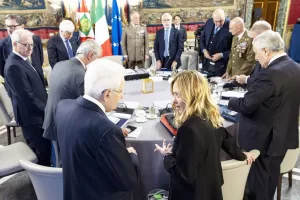 Roma – Il Presidente Sergio Mattarella con il Presidente del Consiglio Giorgia Meloni, in occasione della riunione del Consiglio Supremo di Difesa, oggi 17 novembre 2025
(Foto di Paolo Giandotti – Ufficio per la Stampa e la Comunicazione della Presidenza della Repubblica)


Foto Ufficio Stampa Quirinale/LaPresse 

DISTRIBUTION FREE OF CHARGE – NOT FOR SALE