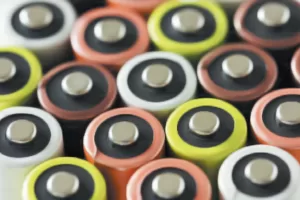 Batterie sostenibili e finanza chiara, così l’Italia prova a rimanere in Ue