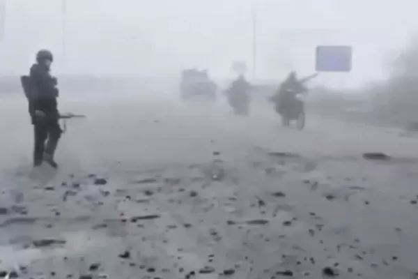 Guerra in Ucraina, l’assedio russo e lo scandalo corruzione che colpisce i ministri di Kiev: Zelensky nella nebbia