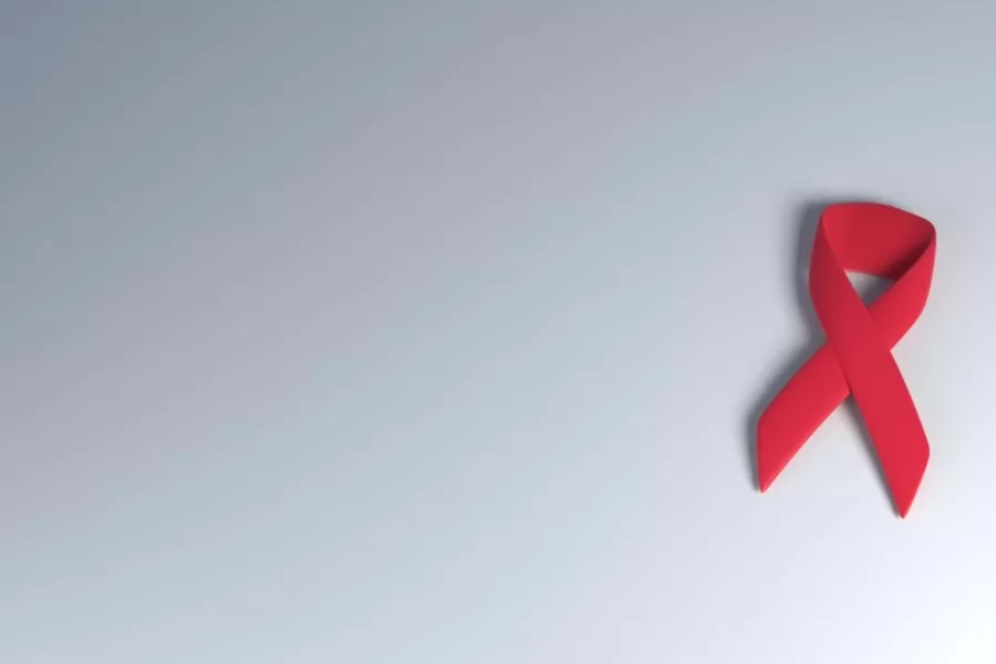 “Hai pianto alla diagnosi?”. Stop a domande intrusive: l’appello della comunità LGBT+ ai media contro lo stigma dell’HIV