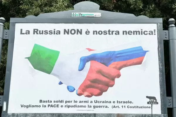 L’identikit del russofilo contemporaneo: complottista, novax e antioccidentale