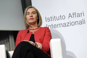 L’ex ministra Federica Mogherini fermata a Bruxelles: “Sospetta frode in appalti pubblici sui programmi di formazione per giovani diplomatici”