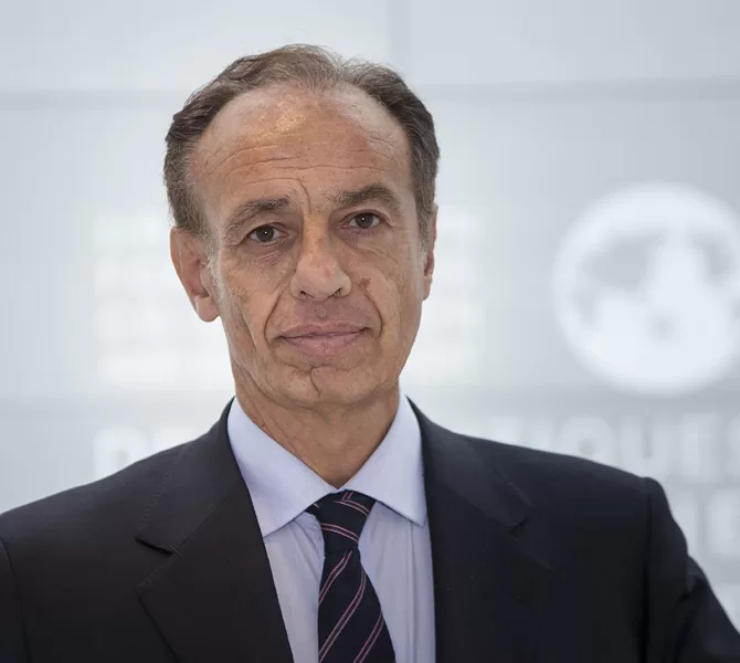 2 Oct 2014 

Official portrait Gabriele Checchia and credentials to the SG 

Photo: Marco Illuminati